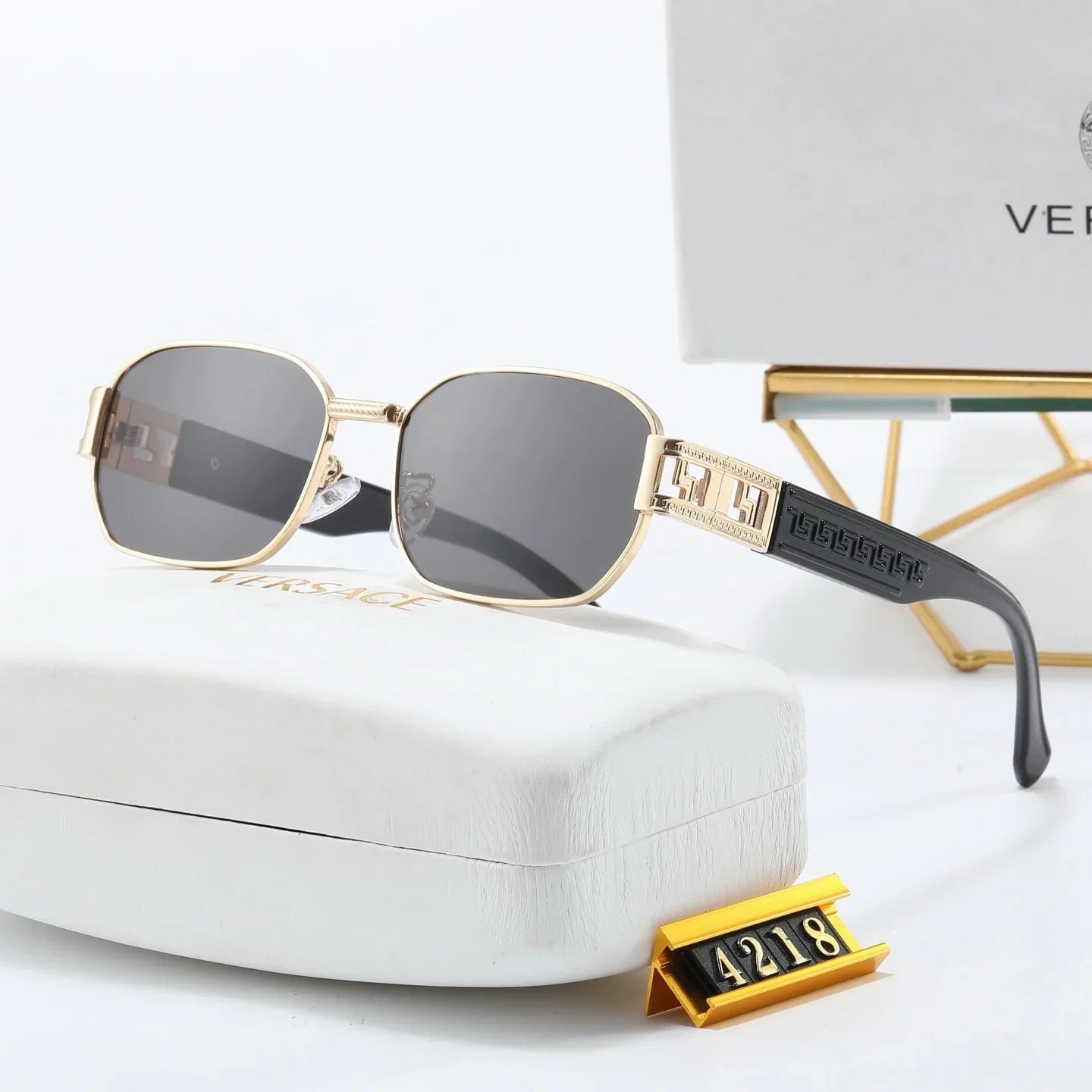 4 colors personalized trendy polarized sunglasses 4218