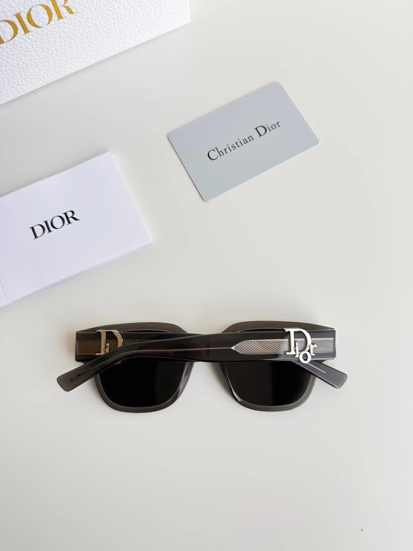 4-color limited edition high-end trendy sunglasses