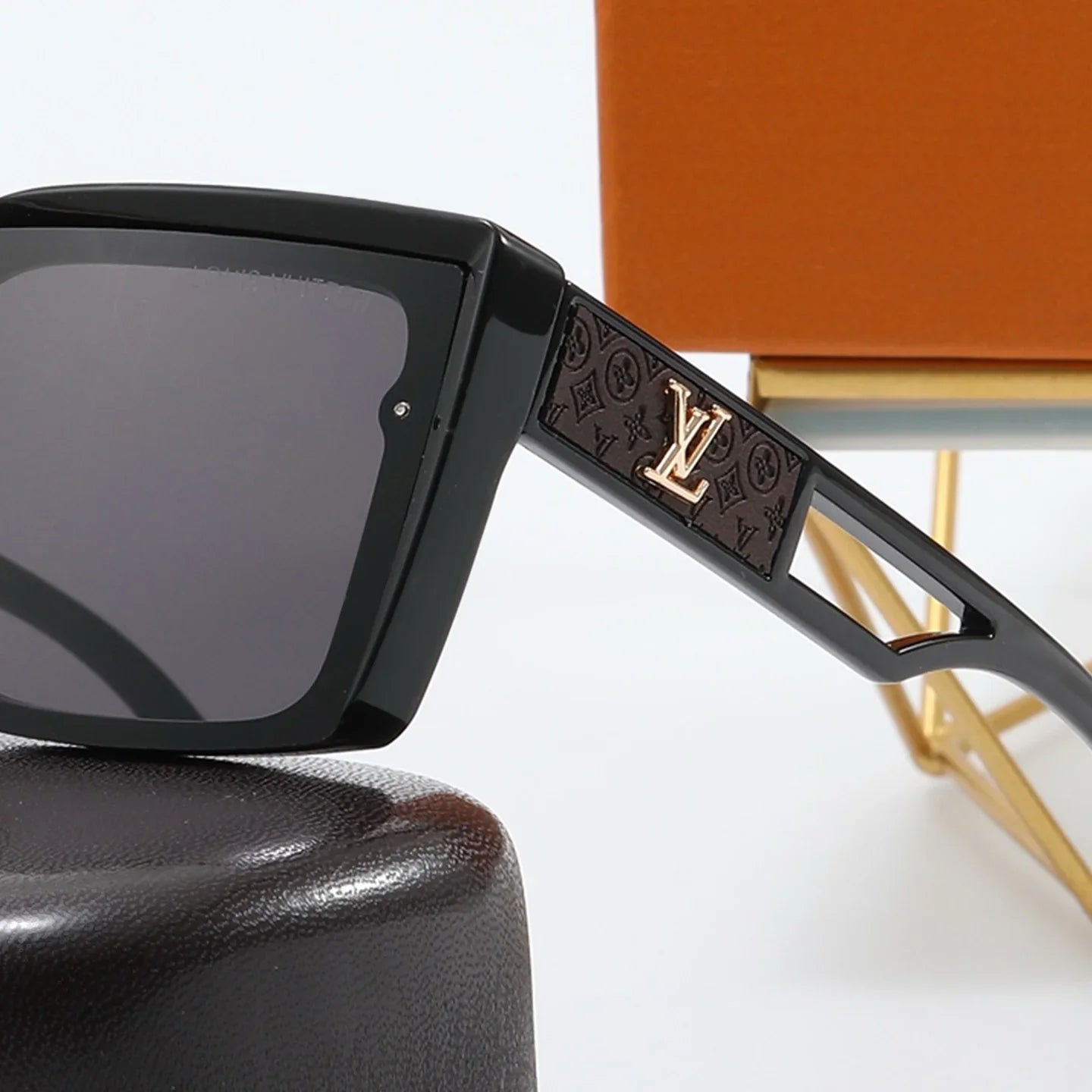 4 colors of fashionable and popular sunglasses  4159