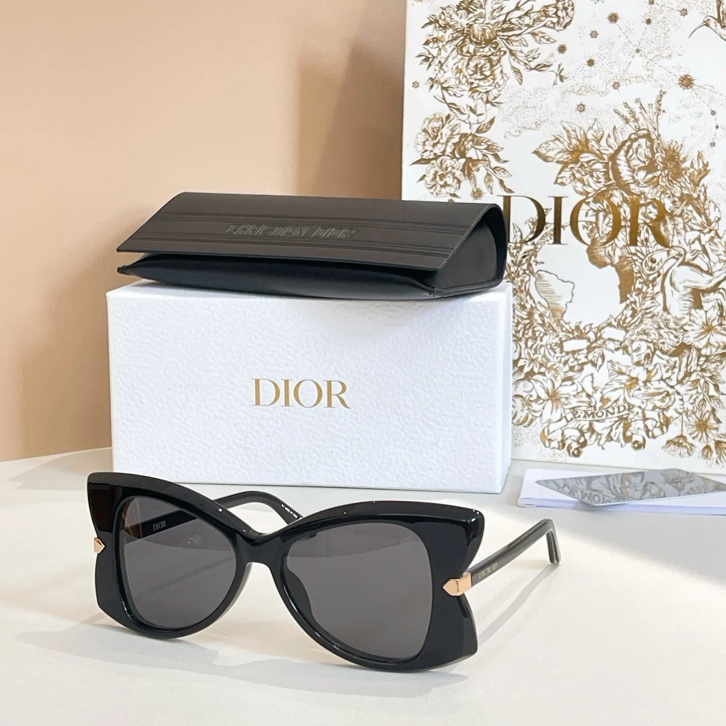 6-color butterfly-shaped new full-frame sunglasses