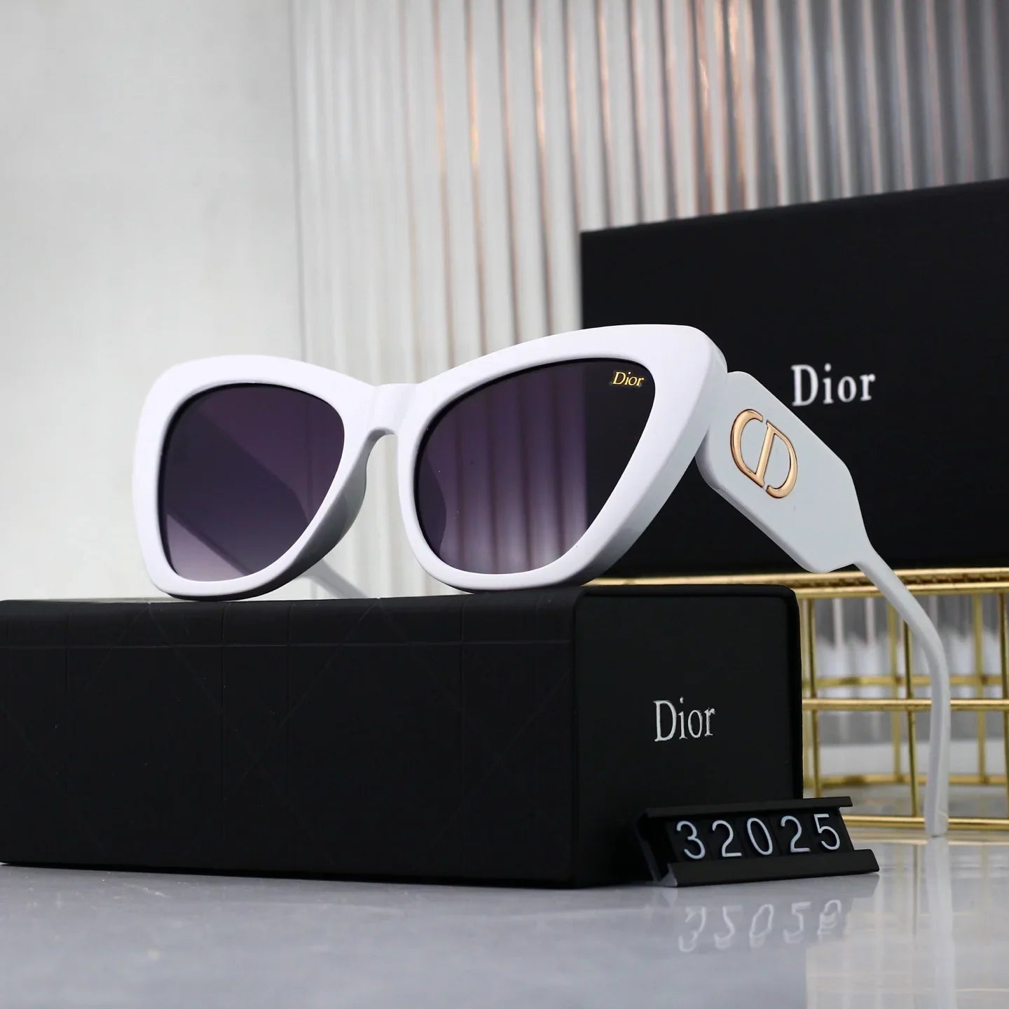 6 Colors Hot Sunglasses  32025